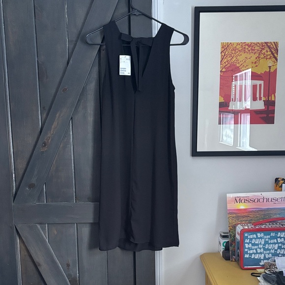 H&M Simple Black Bow Dress - Picture 5 of 5